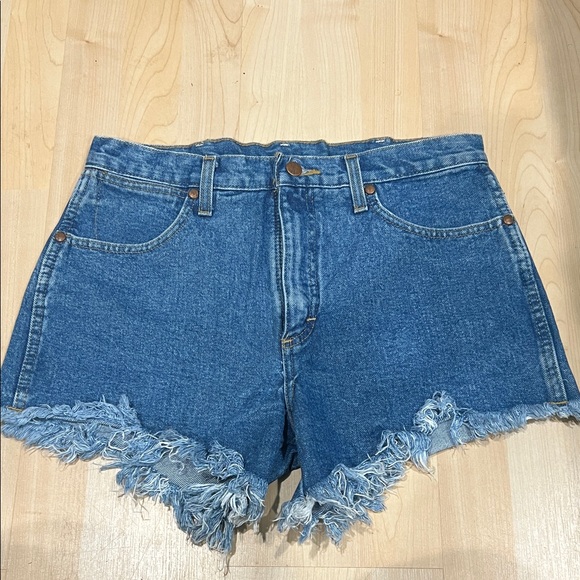 Wrangler Reworked Shorts - Picture 1 of 5